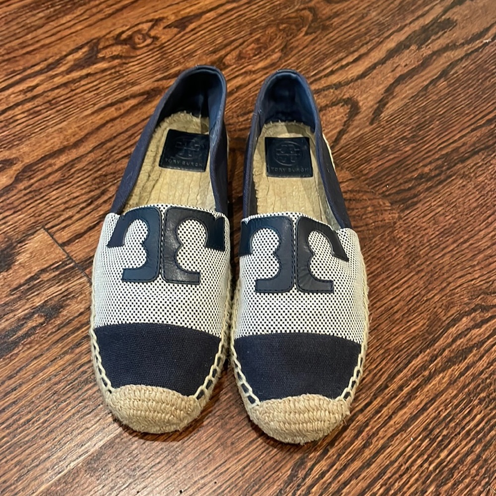 Tory Burch espadrilles size 9. Navy.